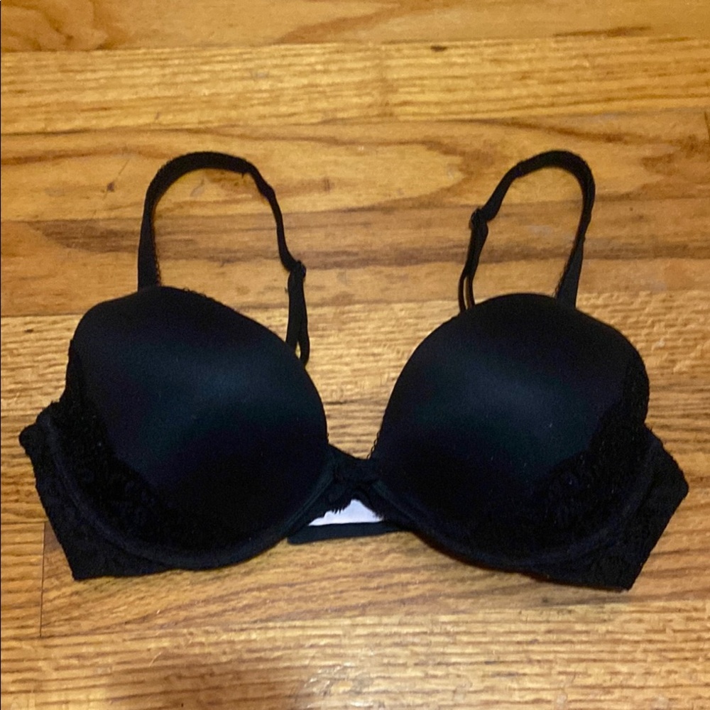 Victoria's Secret Black Pish Up Bra with Molded Cups and Underwire